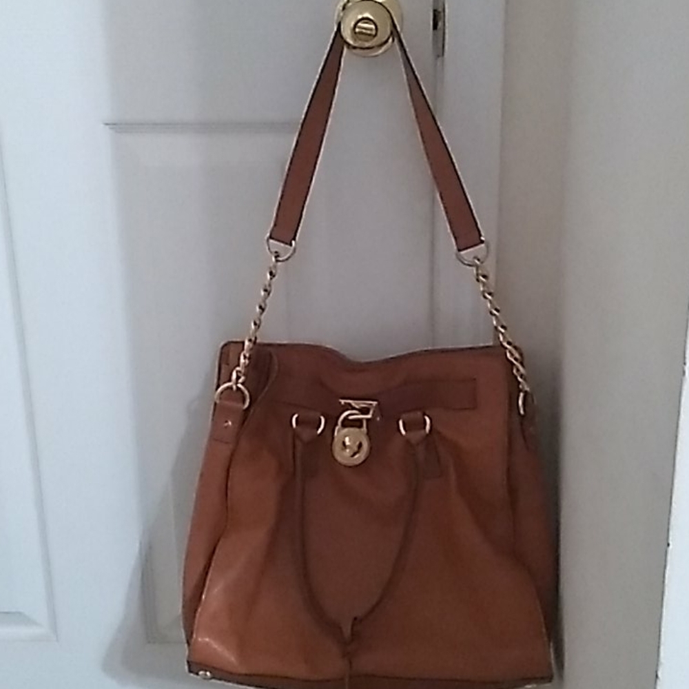 Michael Kors Hamilton Shoudler Luggage Handbag